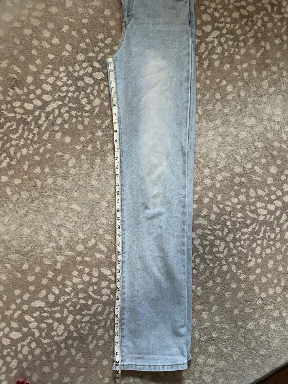 Fashion Nova extra long Light Wash Women's Jeans - Classic straight Fit